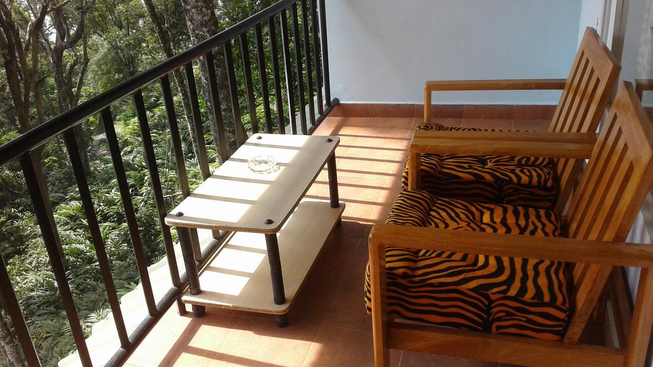 Eagle Mountain Munnar Bed & Breakfast Ngoại thất bức ảnh